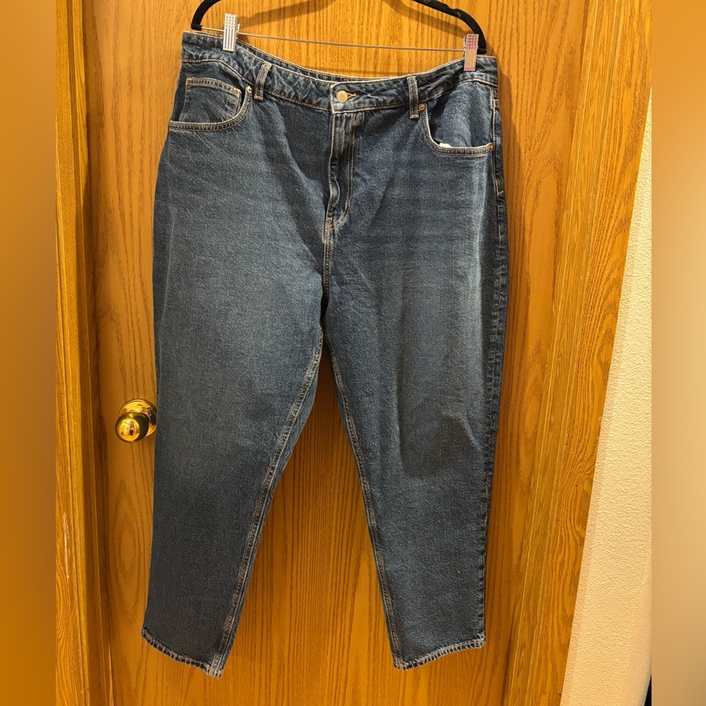 H&M mom jeans, size 18, new w/o tags